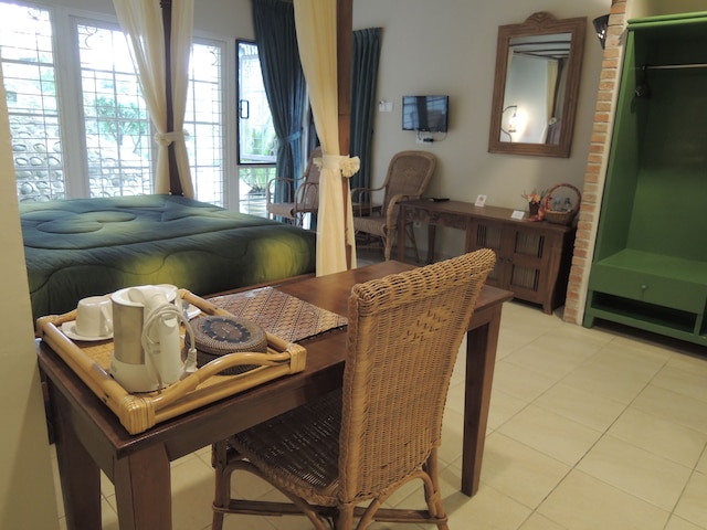 ホテル デリ リバー