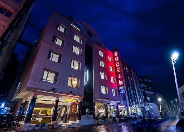 ホテル ゴドウィン デラックス