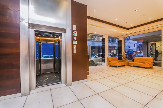 ホテル ゴドウィン デラックス