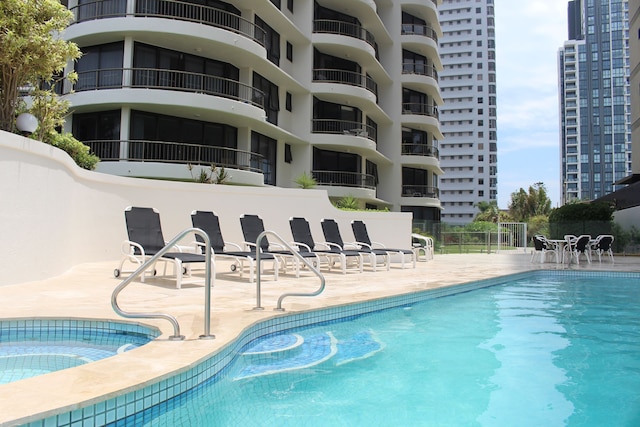 ブルバード ノース ホリデー アパートメンツ