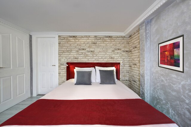 セレニティー ホテル