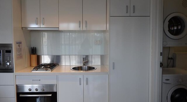 ハイ アパートメンツ