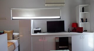 ハイ アパートメンツ