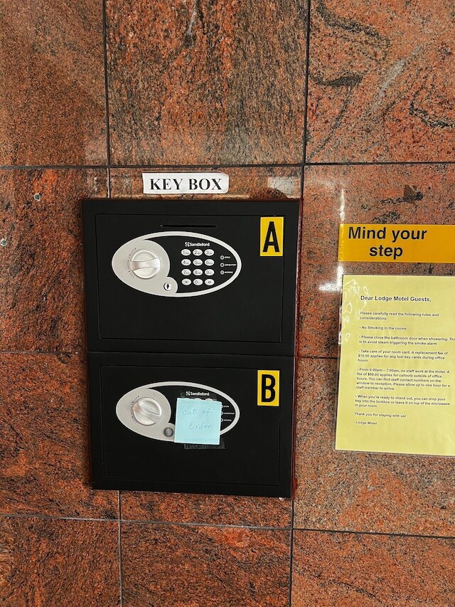 エッジクリフ ロッジ モーテル