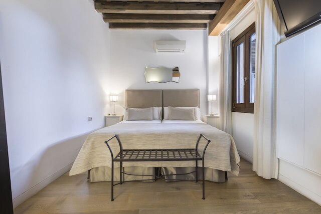 シャイン アルバイシン ホテル