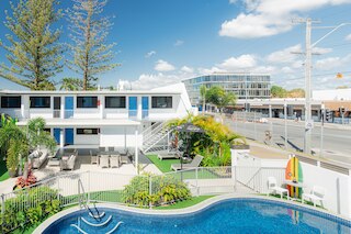 モンテゴ マーメイド ビーチ モーテル