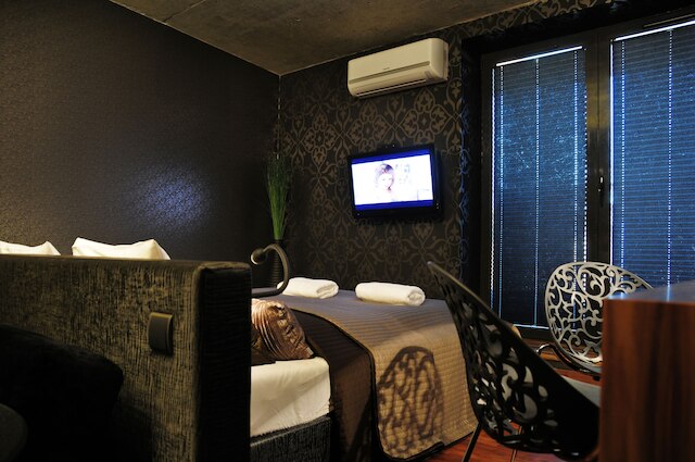 ラ ジョイア シック エンジェル アパートメンツ