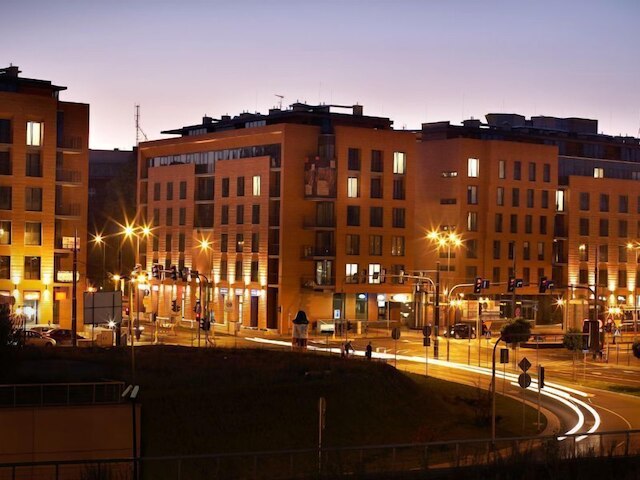 ラ ジョイア シック エンジェル アパートメンツ