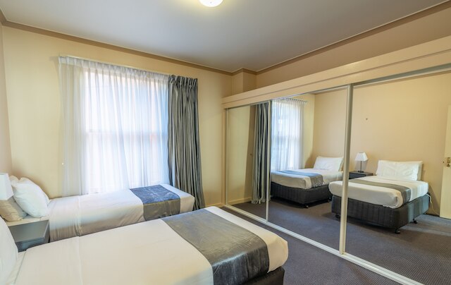 クロックタワー アパートメント ホテル