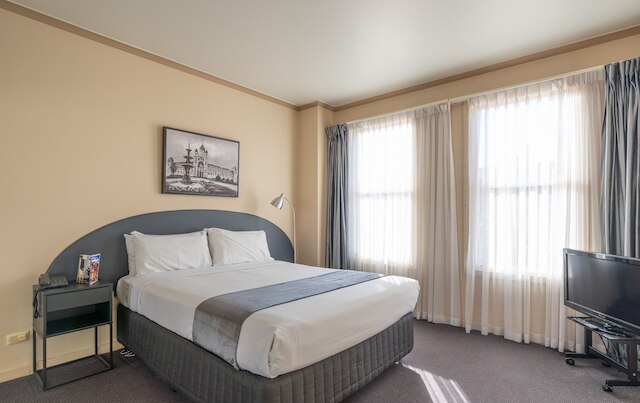 クロックタワー アパートメント ホテル