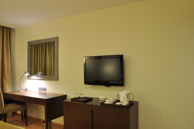 アダルシュ ハミルトン