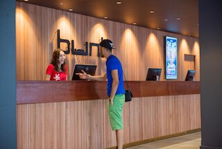 バンク バックパッカーズ