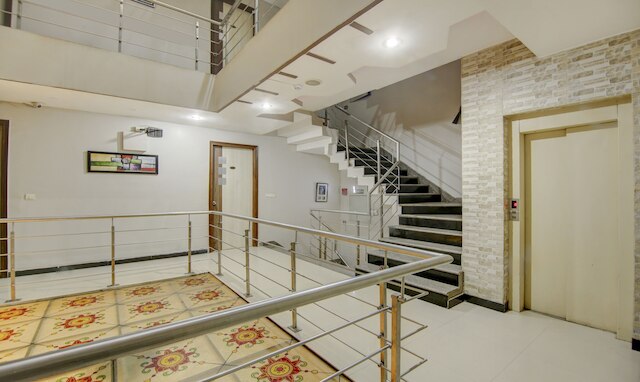 トリーボ・ロックウェル・プラザ