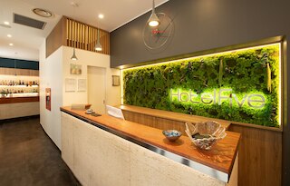 ホテル ファイブ