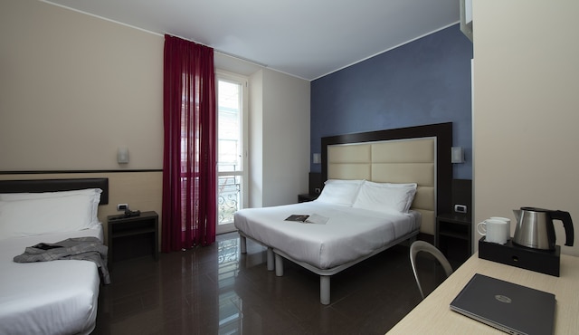 ホテル ファイブ