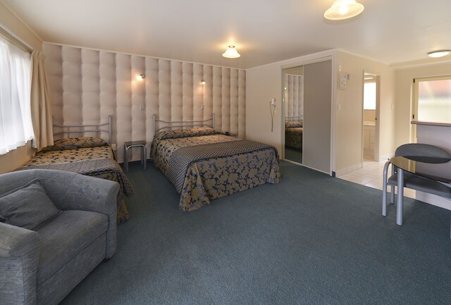 ジェネバ モーター ロッジ