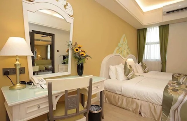 ヒマワリ ホテル アパートメンツ