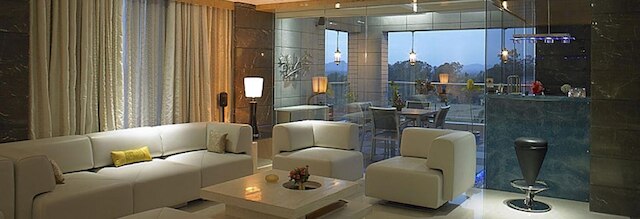 ロイヤル オーキッド セントラル キリーティ