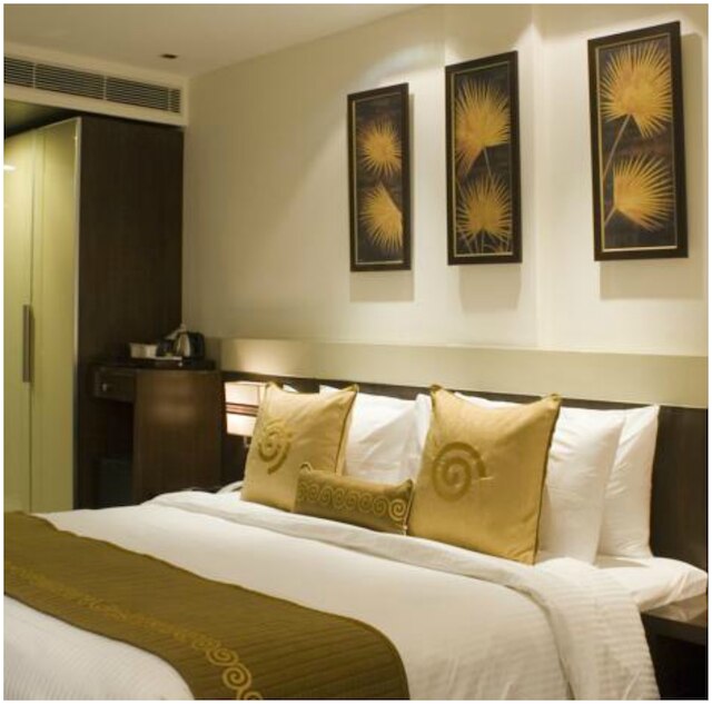 シェルヴァニ ホテル ネール プレイス