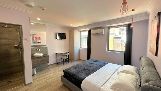 シドニー・ライゾンホテル