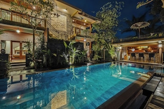 クブ ラマ コテージ