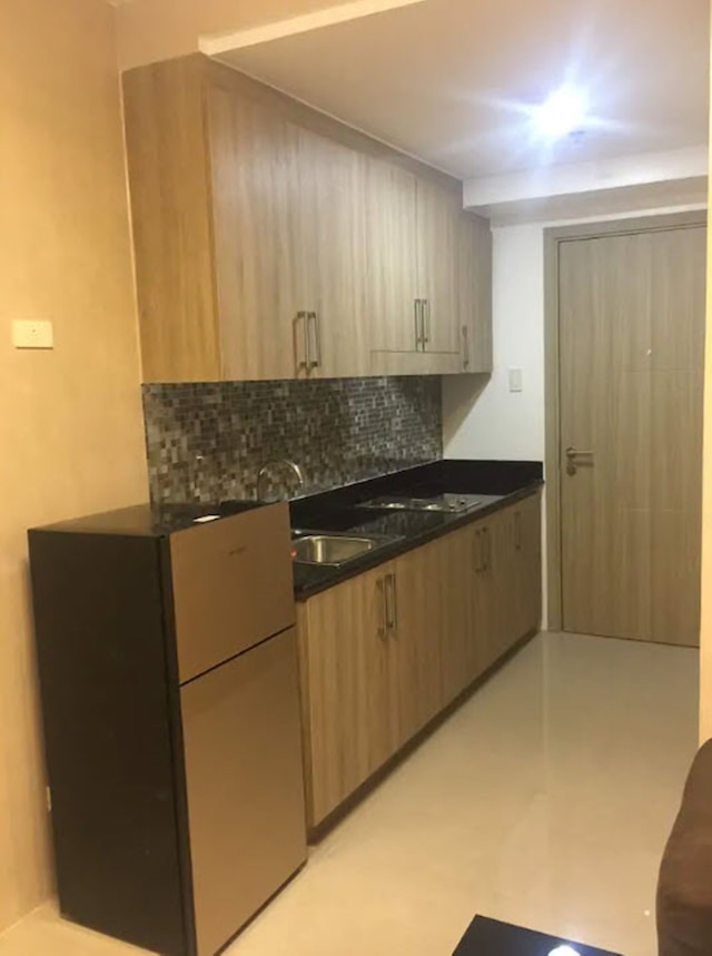 ショア レジデンシーズ、リッジド