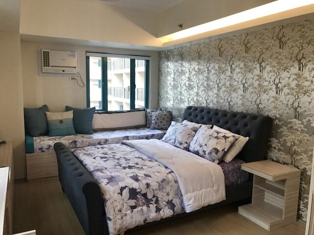 シャイン レジデンシズ、リッジド