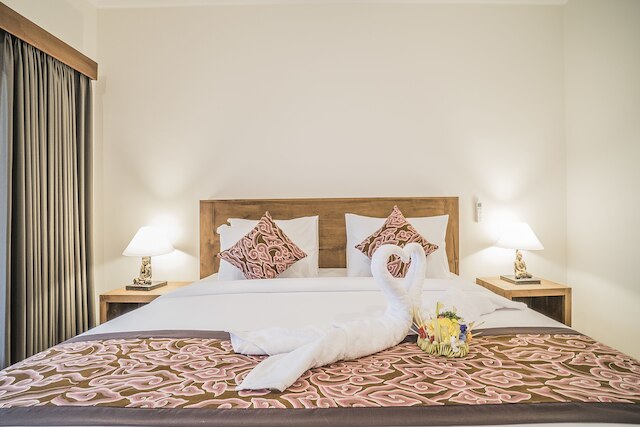 ポンドック タミウ