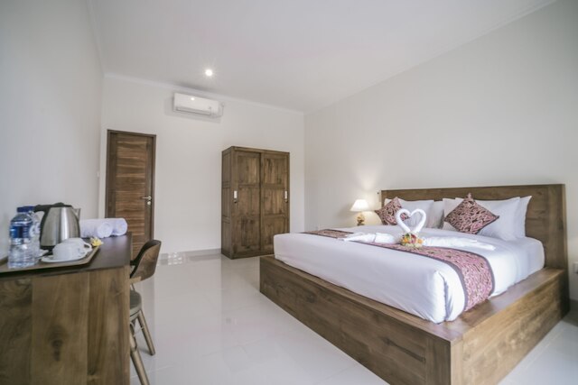 ポンドック タミウ