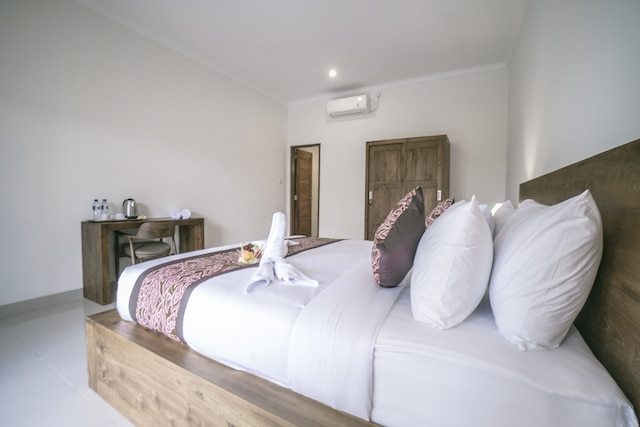 ポンドック タミウ