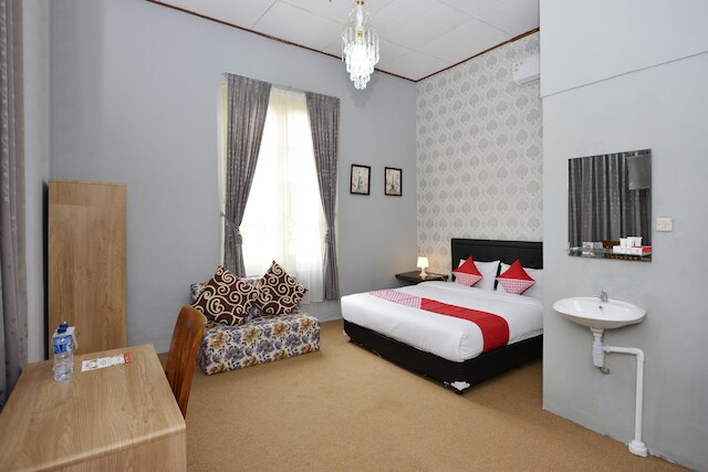 OYO 1303 ゴールデン イン 2