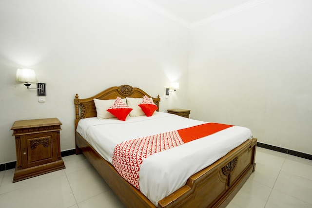 OYO 1005 ホテル クマラ