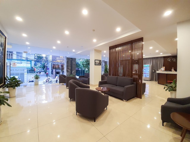 レイワ イン アパートメント