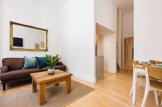 クイーンズステイ 1