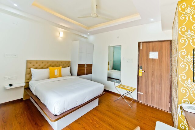 X バイ ブルーム - マンヤタ