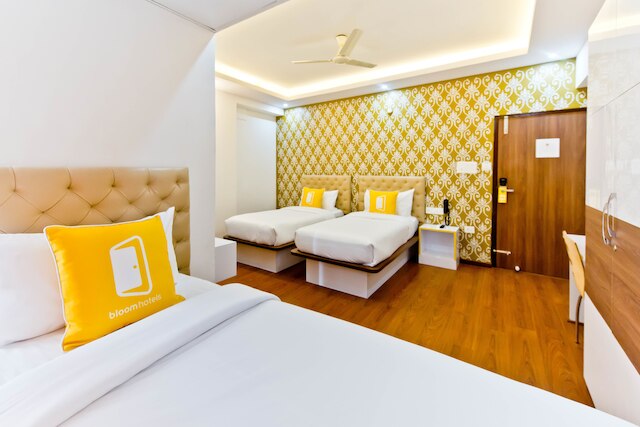 X バイ ブルーム - マンヤタ