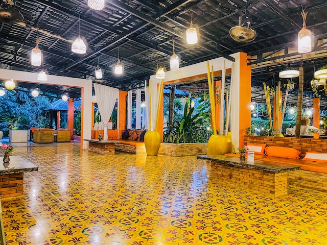 セントラル プライベート ホテル