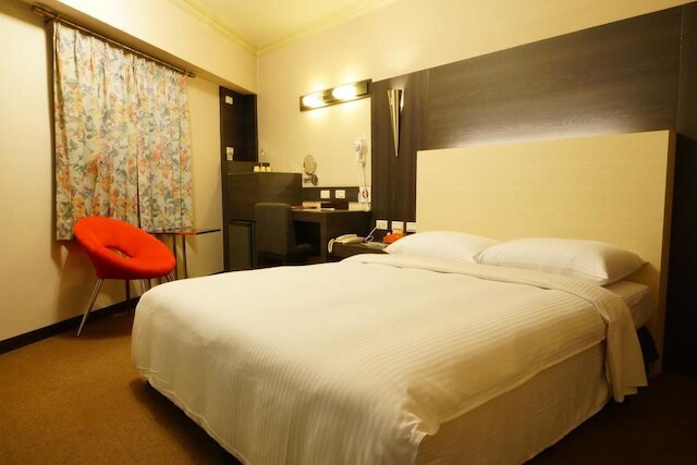 イン ダイ ホテル (英代大飯店)