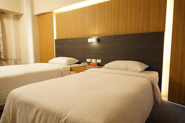 イン ダイ ホテル (英代大飯店)