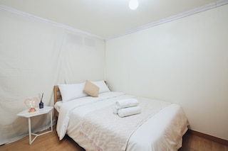 ミョンドン ステーションまで 2 分、ハウス