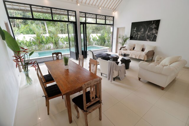 ザ ヴィラズ ウマラス