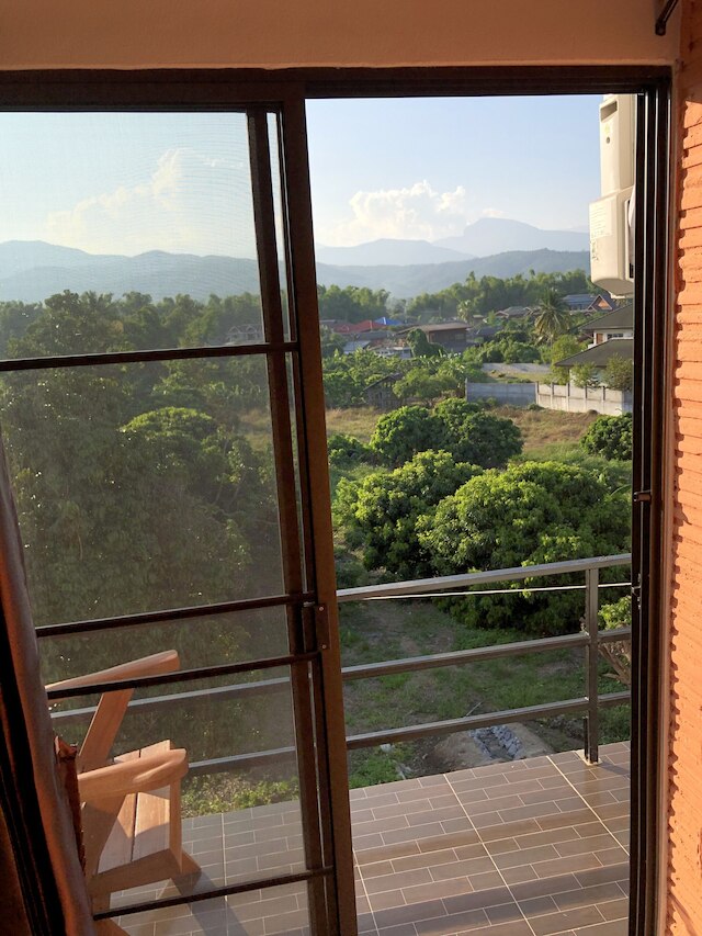 サンディ プレイス マウンテン ビュー チョムトン