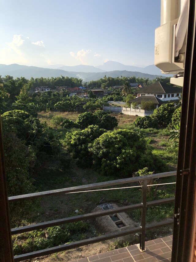 サンディ プレイス マウンテン ビュー チョムトン