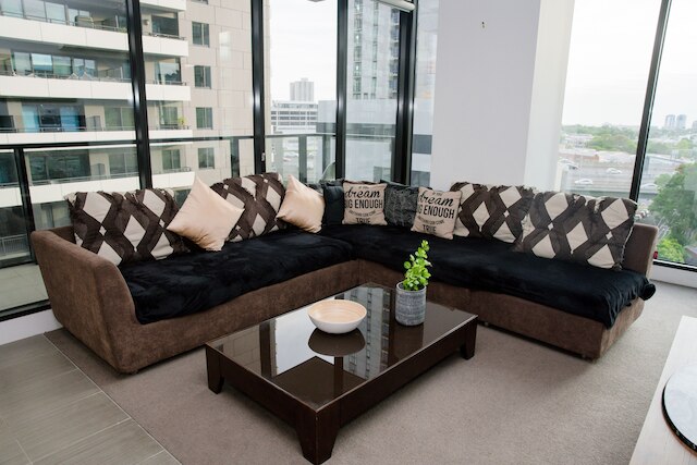 コンフォート ファミリー ステイズ イン サウスバンク ニア クラウン