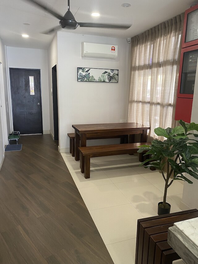 D グリーン ホテル クチン