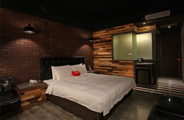 シャトー モーテル