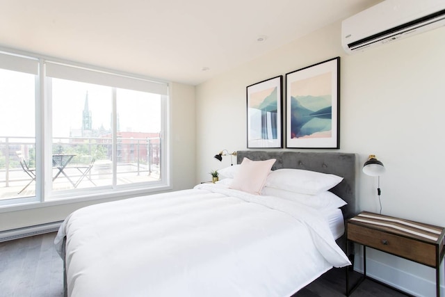 スタンニング スプリット レベル、ベッドルーム 3 室、リトル イタリー アパートメント