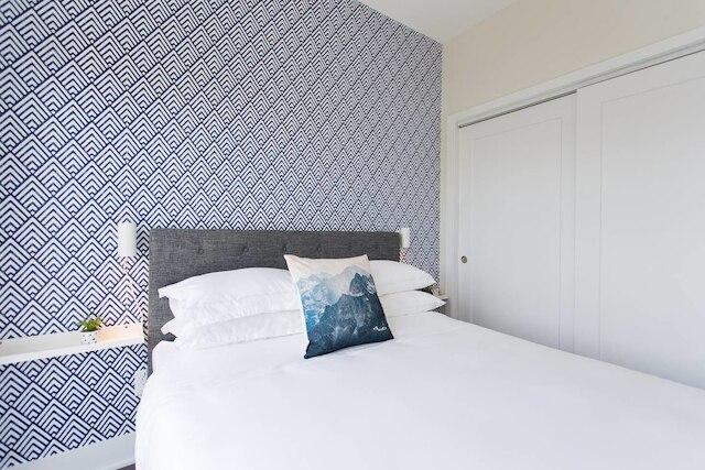 スタンニング スプリット レベル、ベッドルーム 3 室、リトル イタリー アパートメント