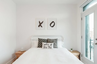 リトル イタリーにある、とてもスタイリッシュなアパートメント