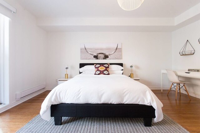 マイル エンドにある新しくスタイリッシュなアパートメント、ベッドルーム 2 室